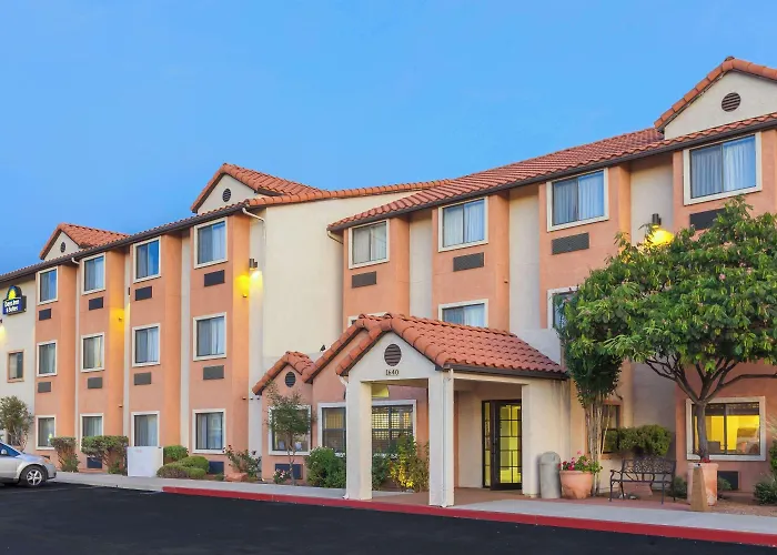 Days Inn By Wyndham Camp Verde Arizona